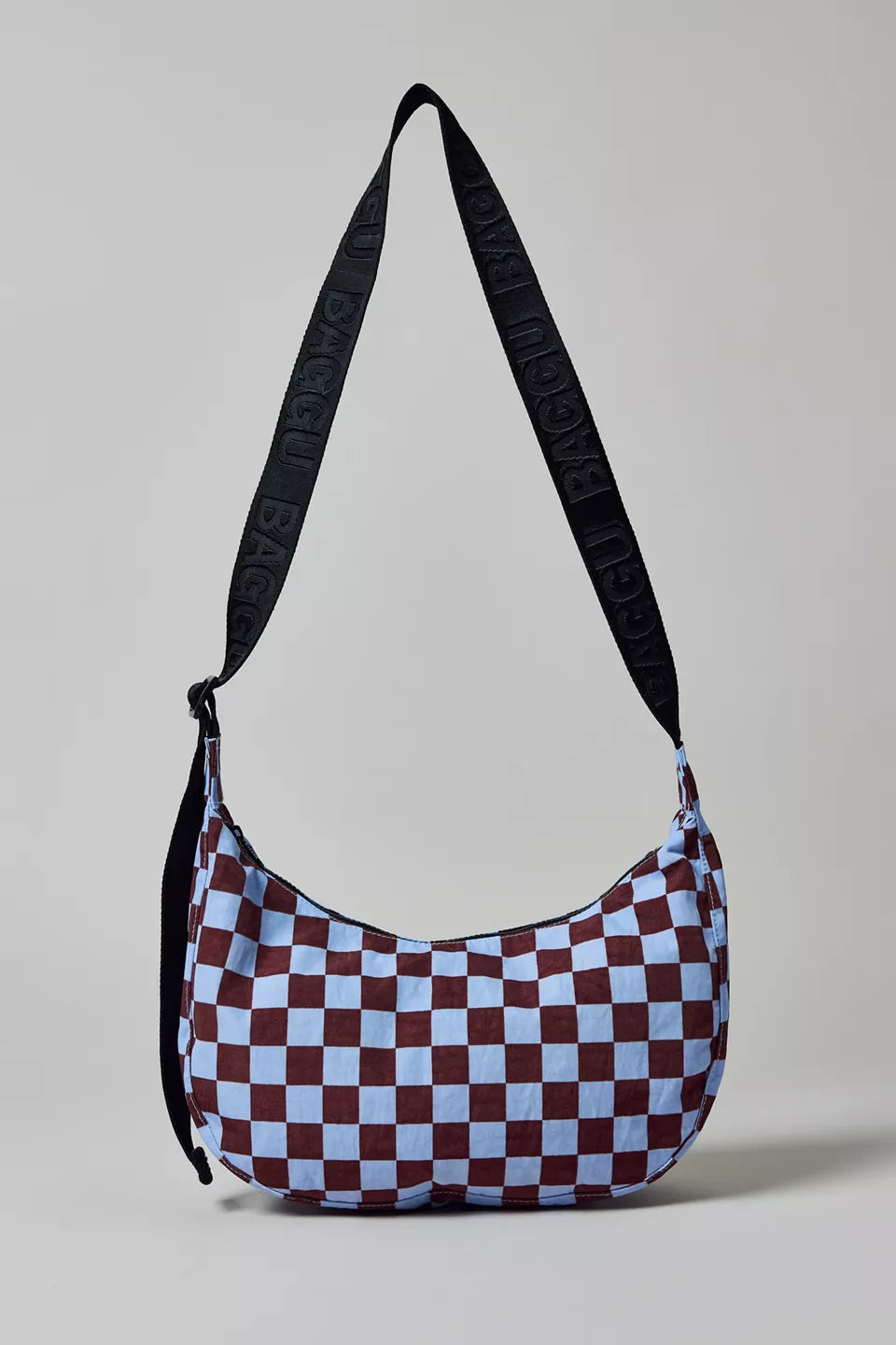 Bolsa BAGGU Crescent Média Nylon Reciclado