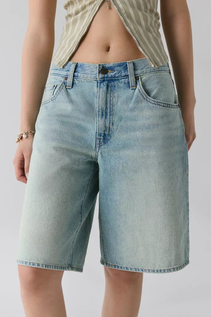 Bermuda Jeans Levi’s Baggy Dad Jort Feminina