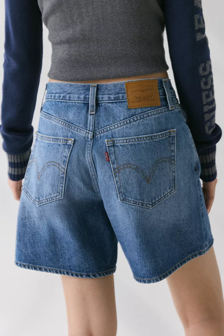 Bermuda Jeans Levi’s High-Rise Baggy Feminina