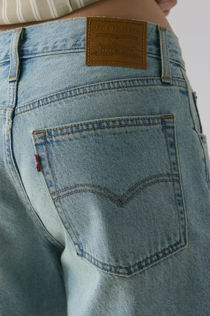 Bermuda Jeans Levi’s Baggy Dad Jort Feminina